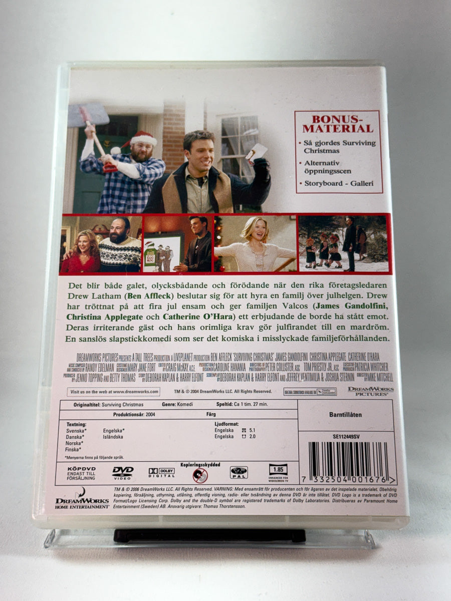 Bakside av DVD-cover til Surviving Christmas, bruktfilm hos nettbutikken Brukbar Film