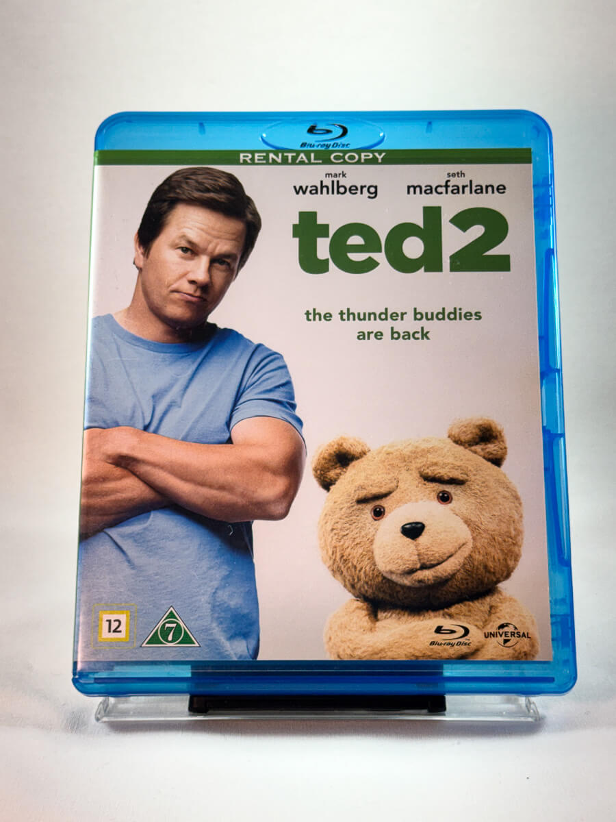 Forside av cover til Ted 2, brukt Blu-ray hos Brukbar Film