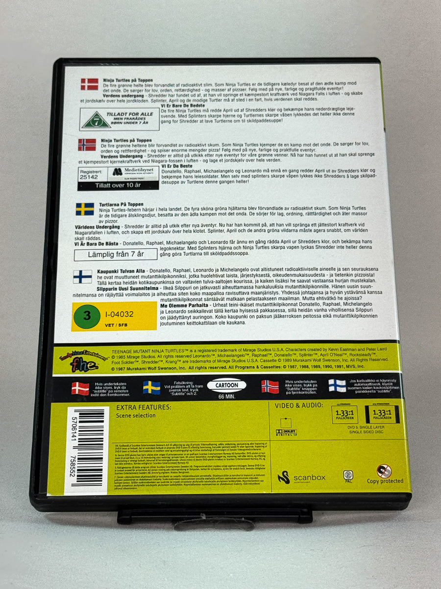 Bakside av DVD-cover til Teenage Mutant Hero Turtles – Heroes in a Half Shell, samlerutgave brukt DVD fra Brukbar Film