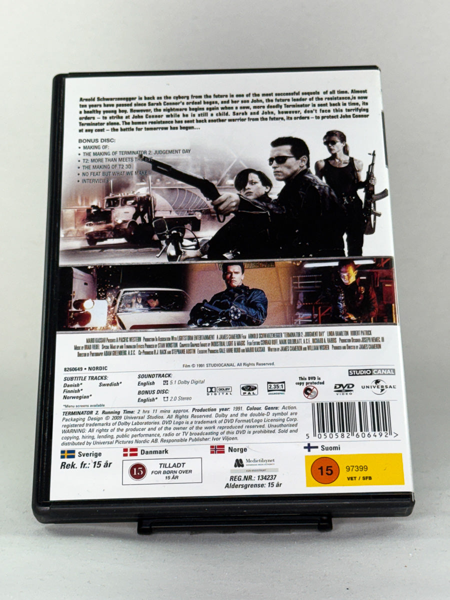 Bakside av DVD-cover til Terminator 2: Judgment Day med utgavefakta; brukt DVD hos Brukbar Film.