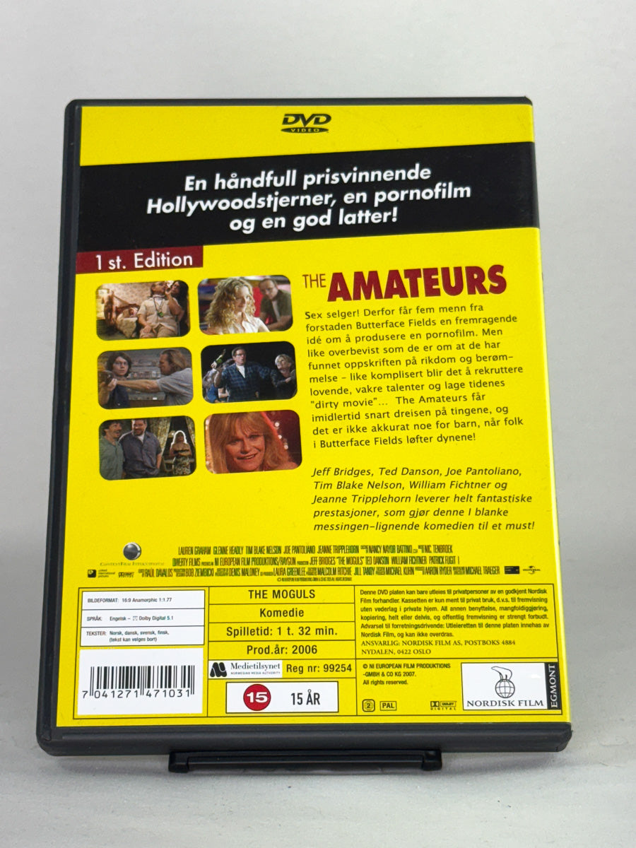 DVD-bakside til filmen The Amateurs
Baksiden viser info, spesifikasjoner og eventuell ekstratekst – produktbilde fra nettbutikken Brukbar Film