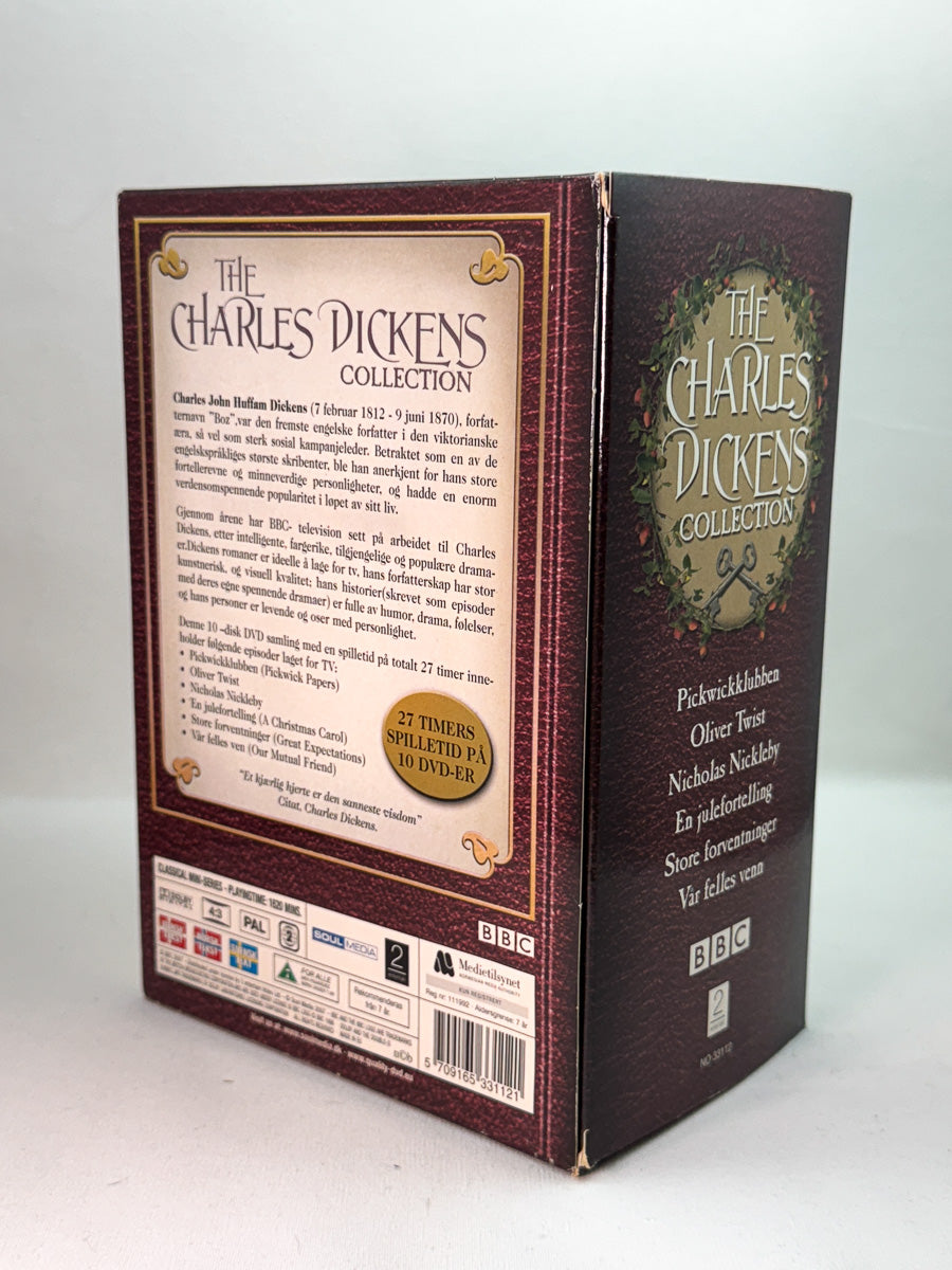 Bakside av DVD-cover til The Charles Dickens Collection, bruktfilm hos nettbutikken Brukbar Film