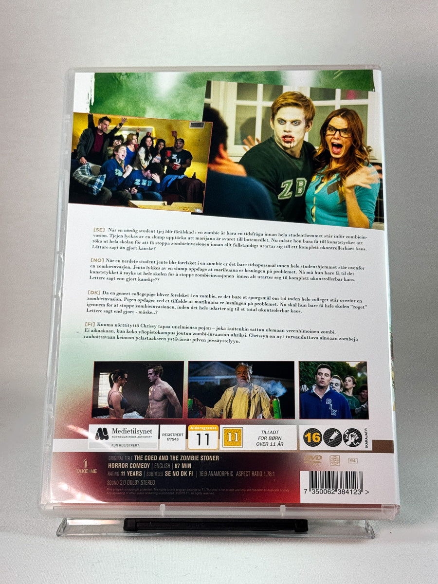 Bakside av cover til The Coed and the Zombie Stoner, bruktfilm på DVD Brukbar Film