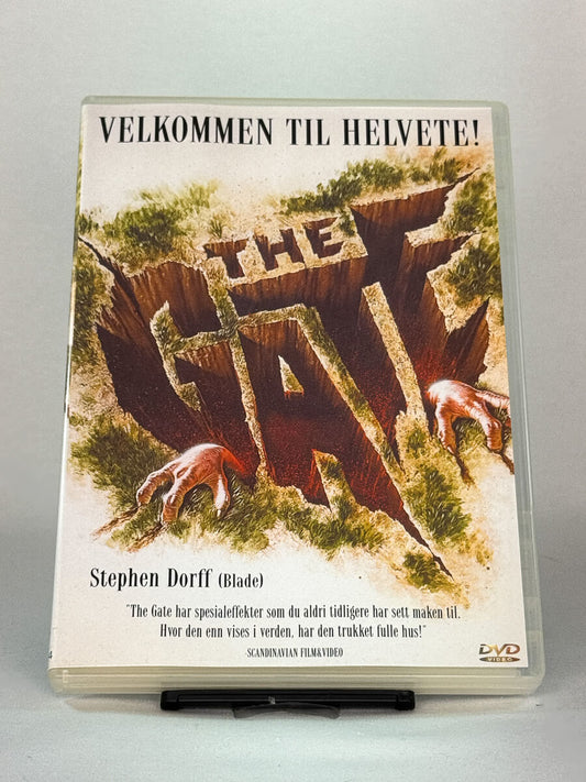 DVD-cover-forside til filmen The Gate – Brukt DVD fra nettbutikken Brukbar Film