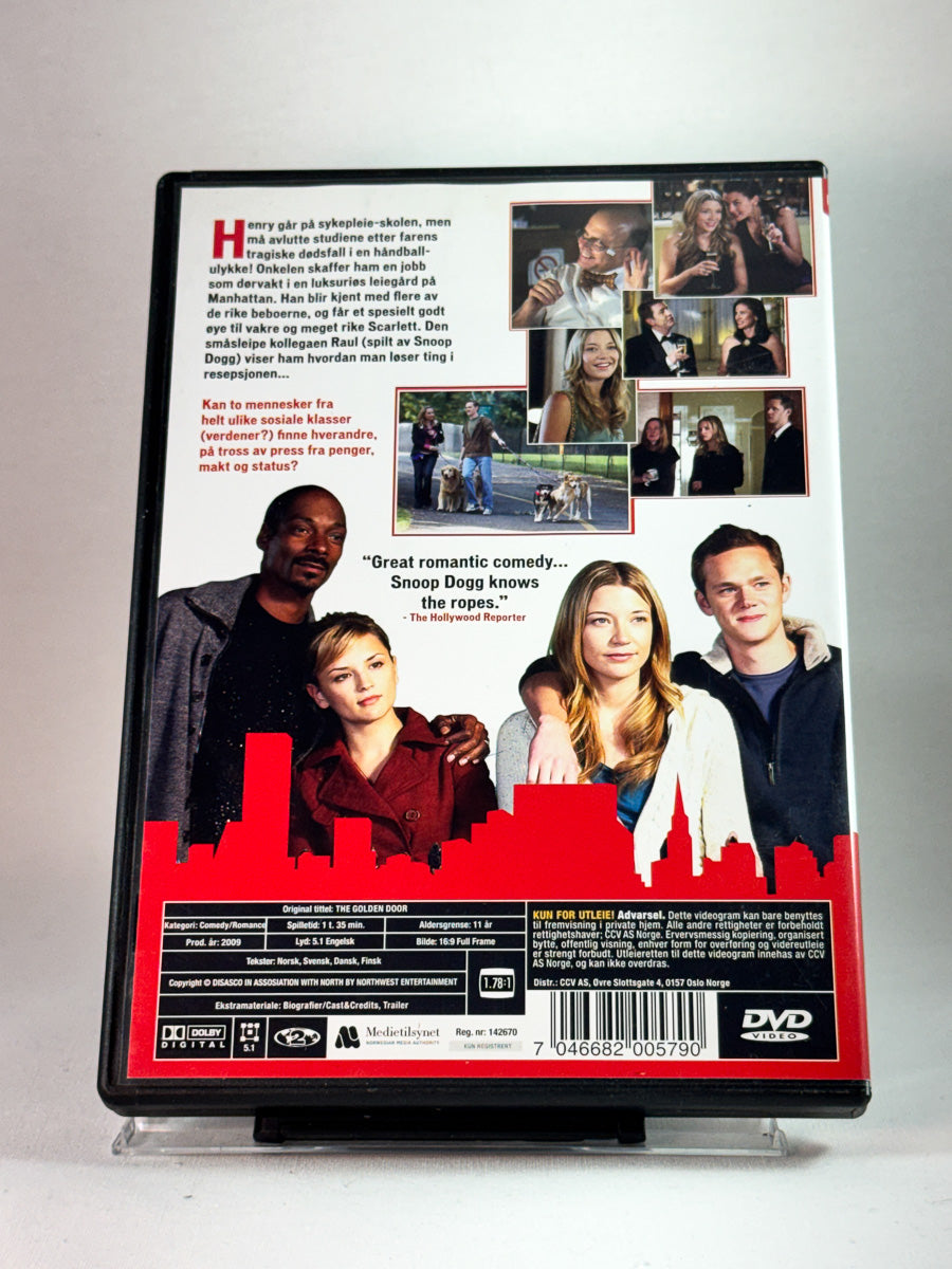 Bakside av cover til The Golden Door, bruktfilm på DVD hos Brukbar Film