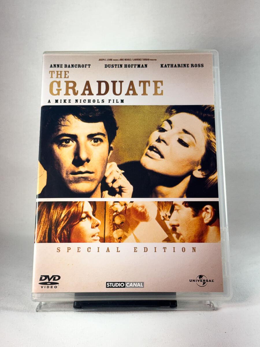 Bakside av cover til The Graduate, bruktfilm hos nettbutikken Brukbar Film