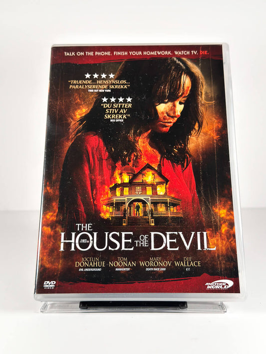 Forside av cover til The House of the Devil på DVD