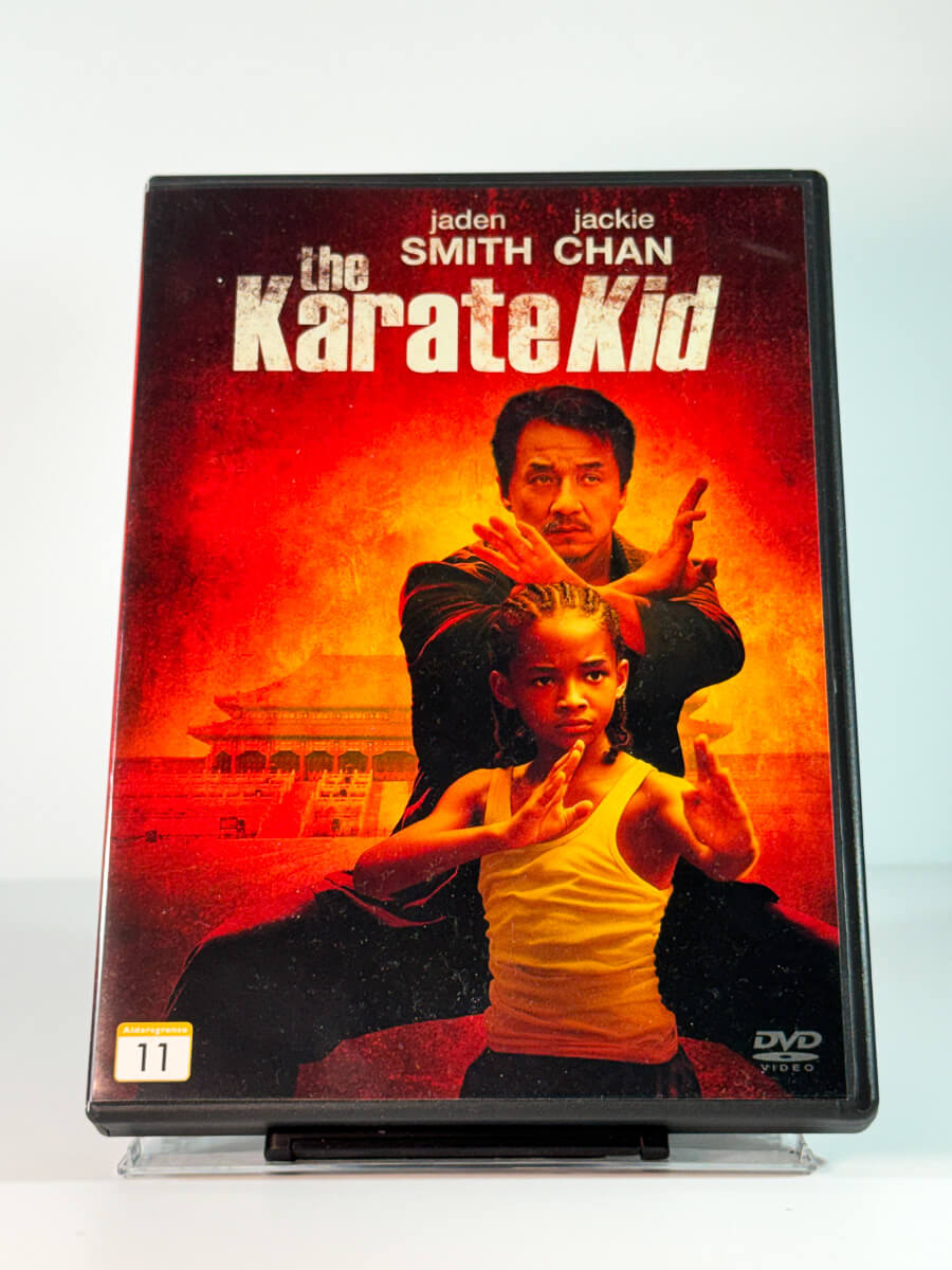 Forside av cover til The Karate Kid, bruktfilm hos nettbutikken Brukbar Film