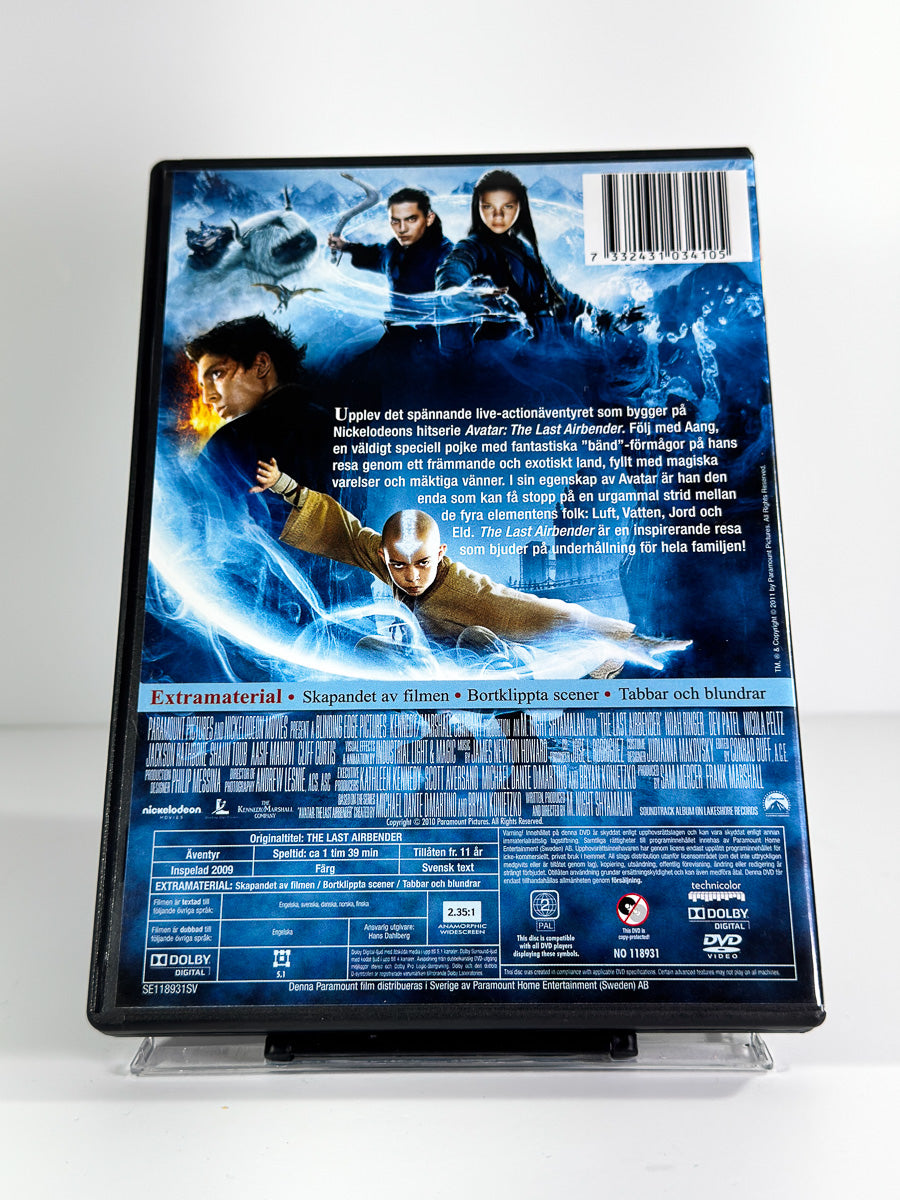 Bakside av cover til The Last Airbender på DVD
