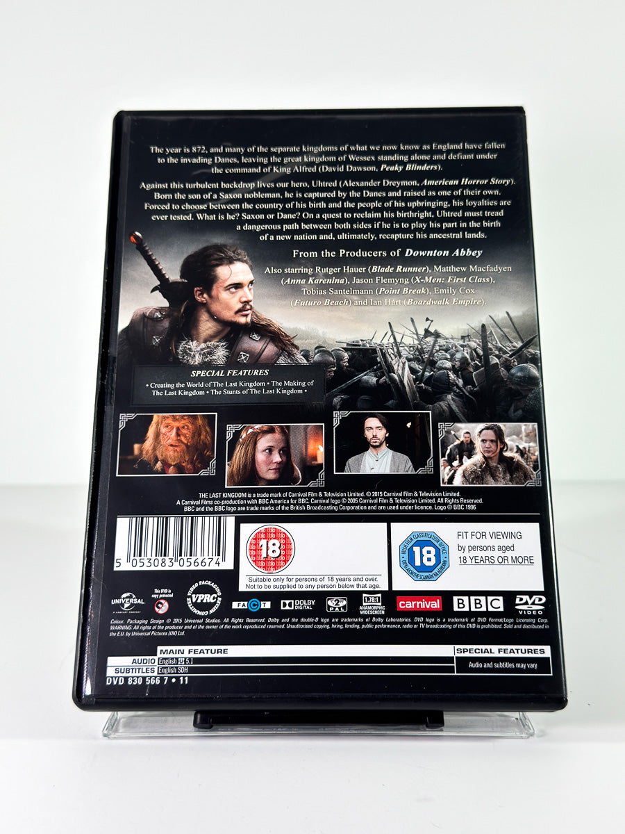 Bakside av cover til The Last Kingdom Series One på DVD