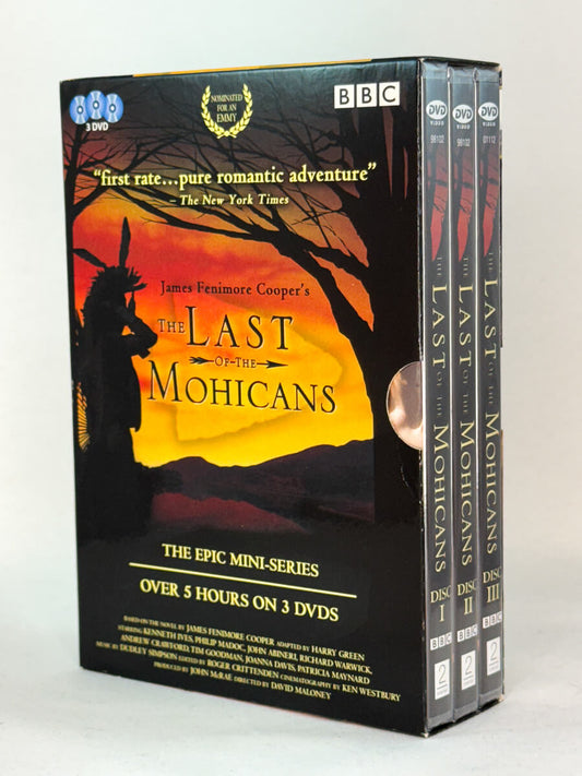 Forside av DVD-cover til The Last of the Mohicans – The Epic Mini-Series – BBCs storslagne TV-versjon av James Fenimore Coopers klassiker, brukt DVD hos Brukbar Film.