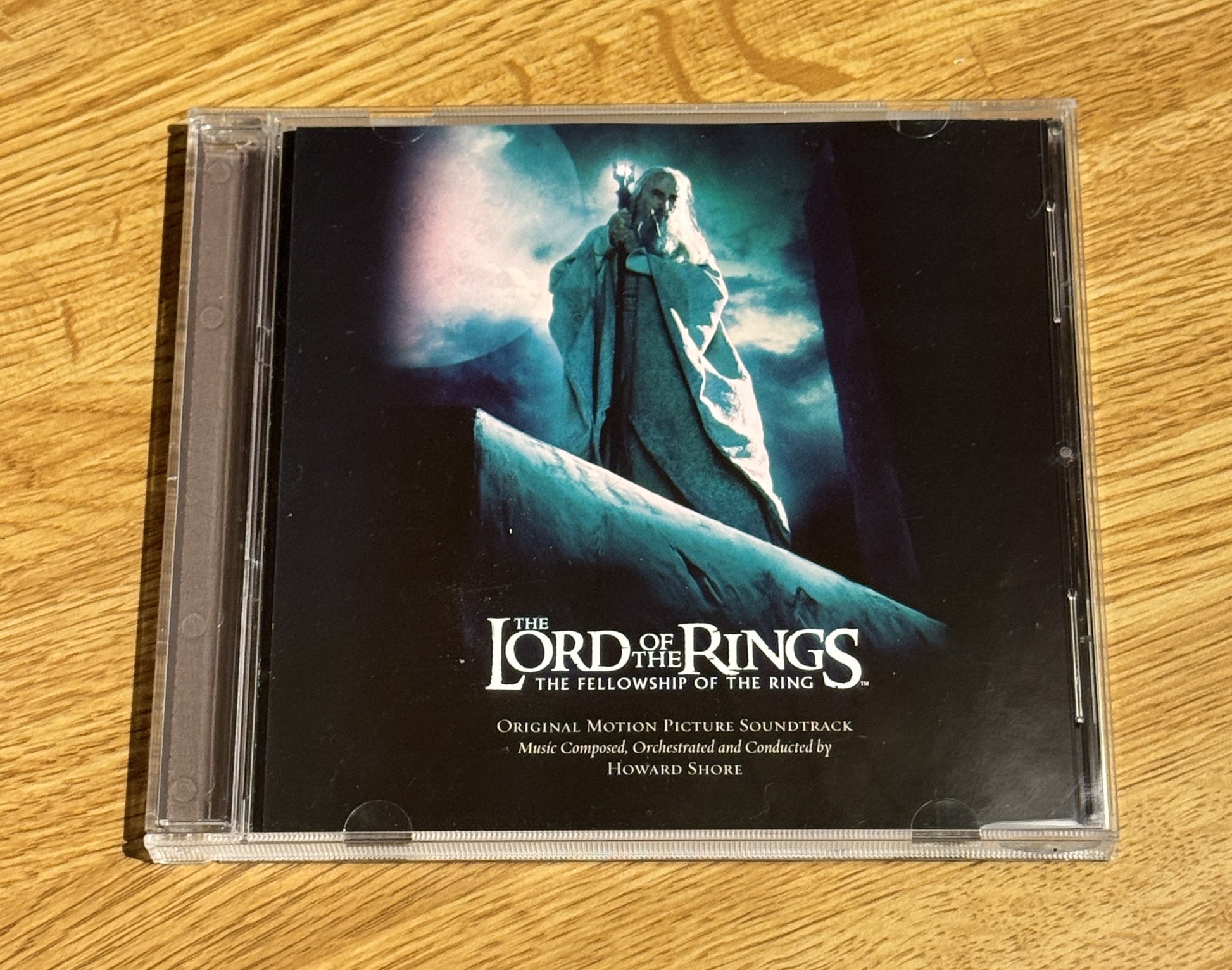 Forside av cover til The Lord of the Rings The Fellowship of the Ring, soundtrack fra filmen