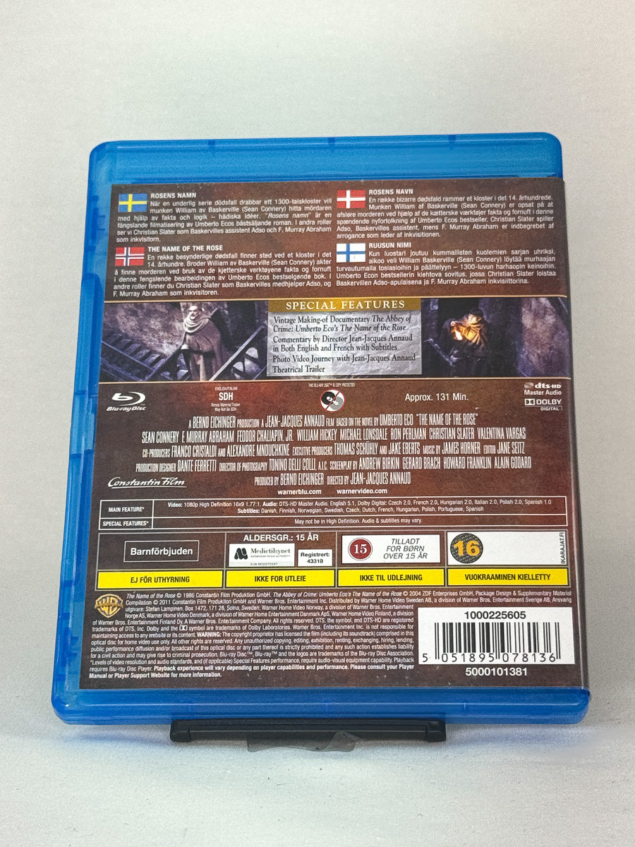 Bakside av Blu-ray-cover til The Name of the Rose – original brukt utgave av thrilleren med Sean Connery, basert på Umberto Ecos litterære klassiker, hos Brukbar Film.