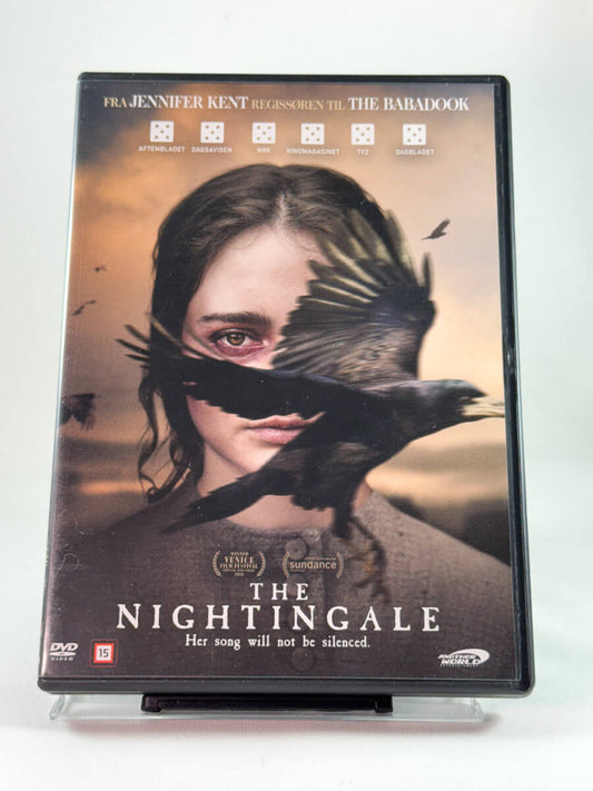 Forside av DVD-cover til The Nightingale med dramatisk motiv og festivalomtaler; brukt historisk thriller på DVD hos Brukbar Film