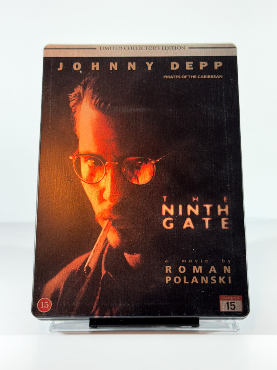 Forside av cover til the ninth gate, brukt steelbook DVD hos Brukbar Film