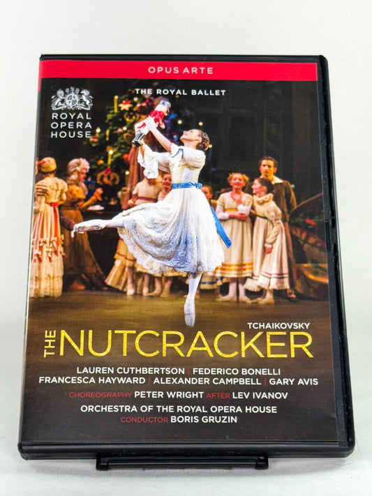 Forside av DVD-cover til The Nutcracker med The Royal Ballet og Lauren Cuthbertson, klassisk juleballett av Tsjajkovskij – brukt dansefilm på DVD hos Brukbar Film.