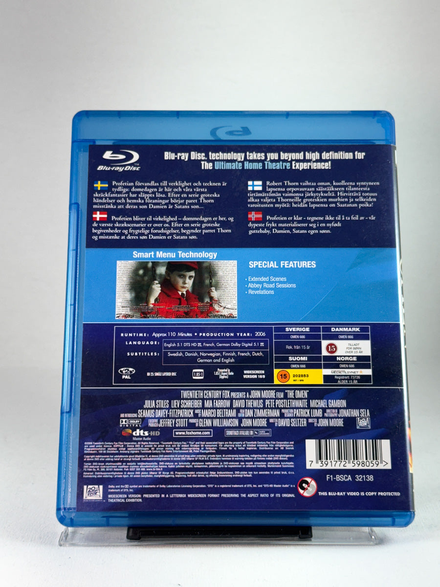 Bakside av Blu-ray-cover til The Omen, bruktfilm hos nettbutikken Brukbar Film