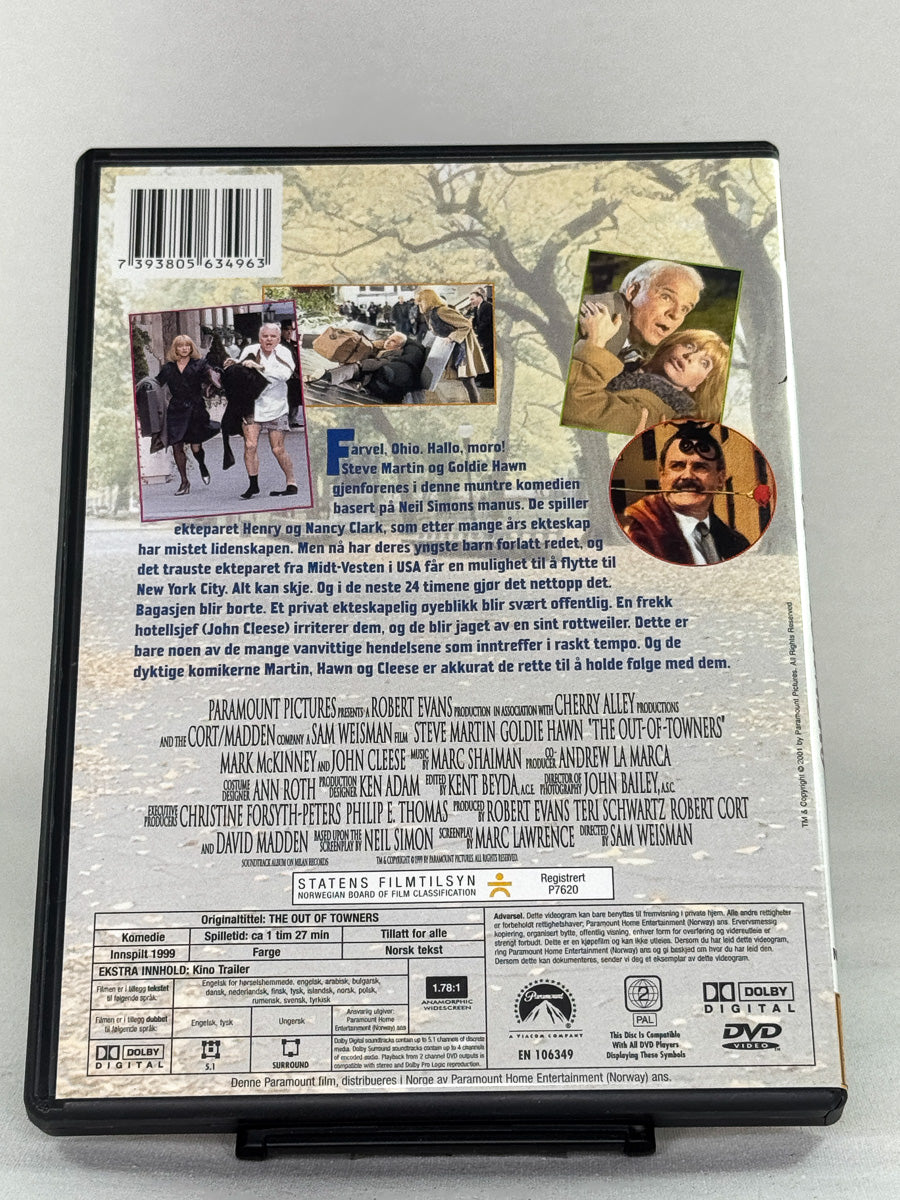 Bakside av DVD-cover for The Out-of-Towners – brukt original DVD-film, tilgjengelig hos Brukbar Film