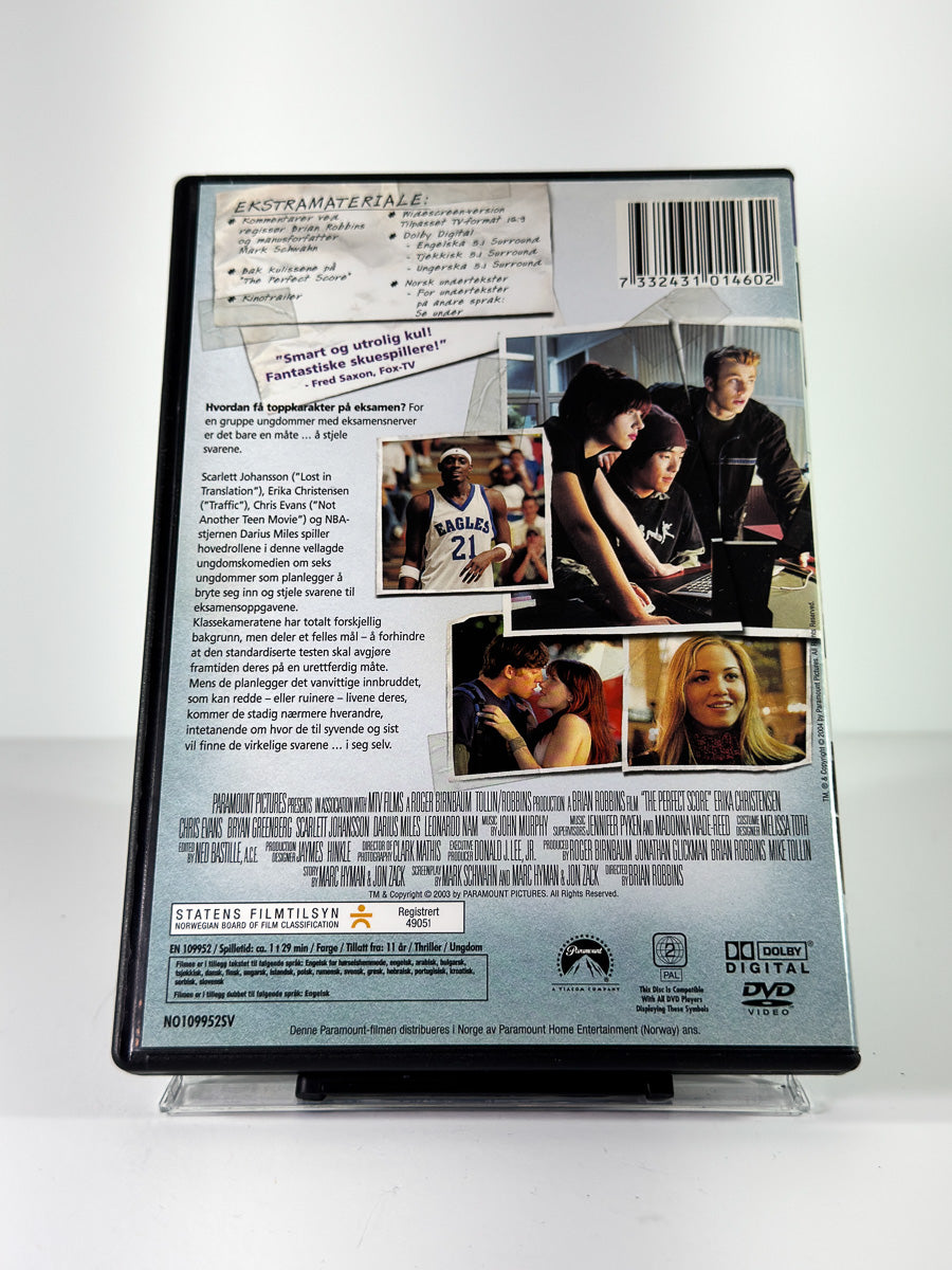 Bakside av cover til The Perfect Score på DVD
