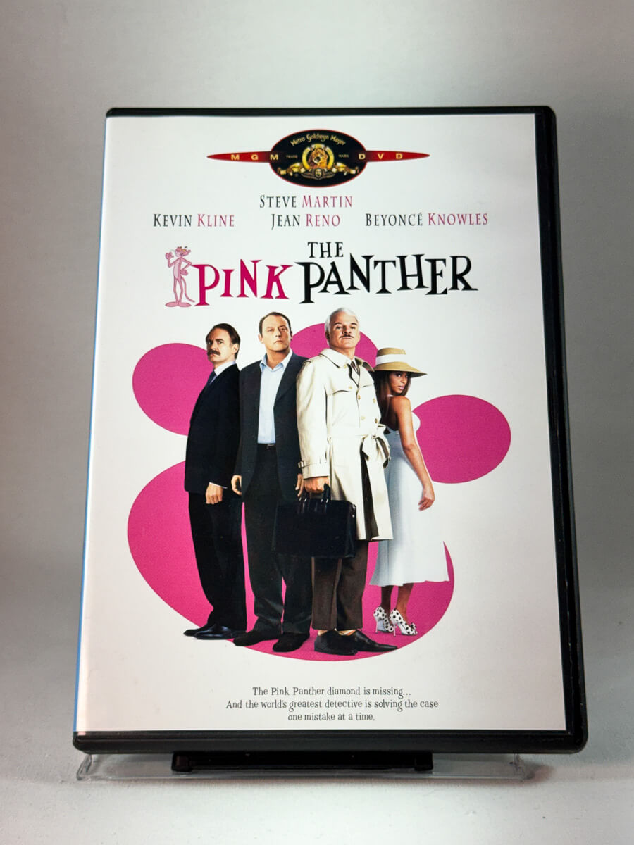 Forside av cover til The Pink Panther, brukt DVD hos Brukbar Film