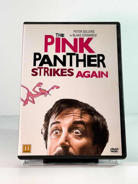 Forside av cover til The Pink Panther Strikes Again, brukt original DVD hos Brukbar Film