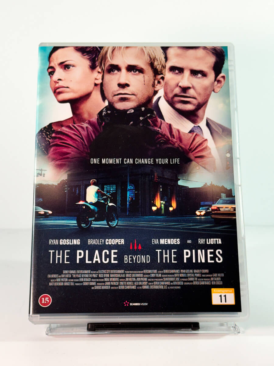Forside av cover til the place beyond the pines, brukt DVD hos Brukbar Film