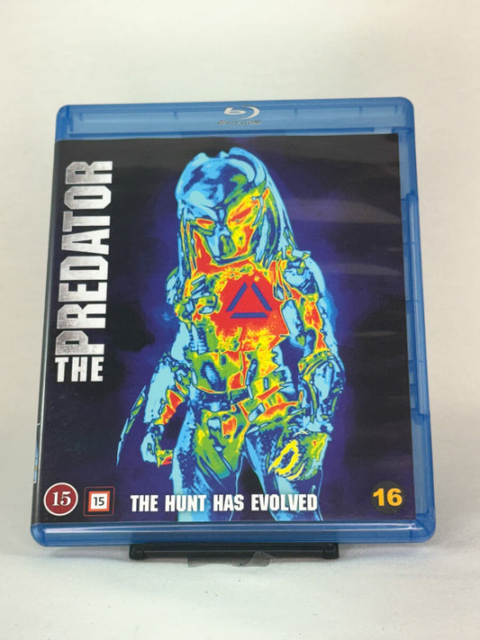 Forside av Blu-ray-cover til The Predator – brukt sci-fi actionfilm med høyoktane effekter, tilgjengelig hos Brukbar Film.