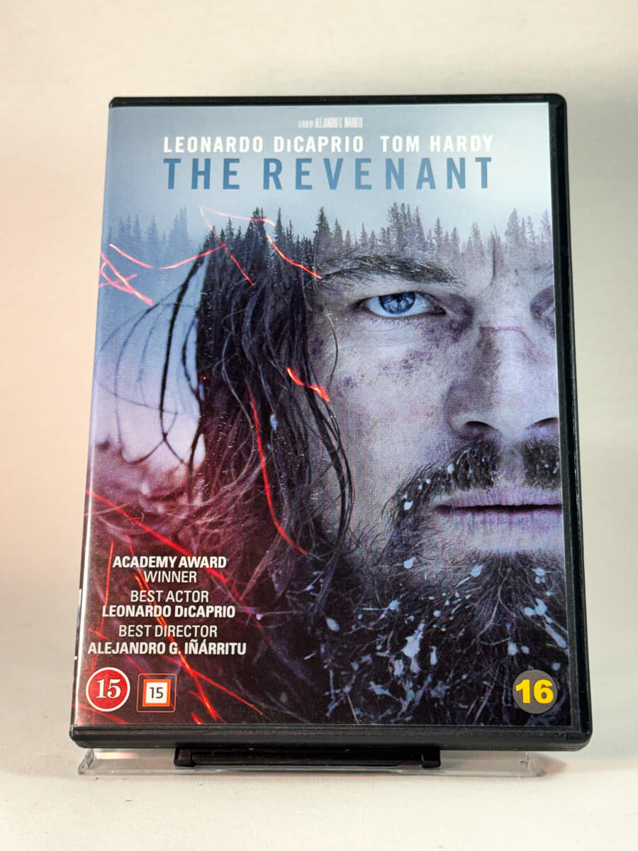 Forside av cover til The Revenant, bruktfilm hos nettbutikken Brukbar Film