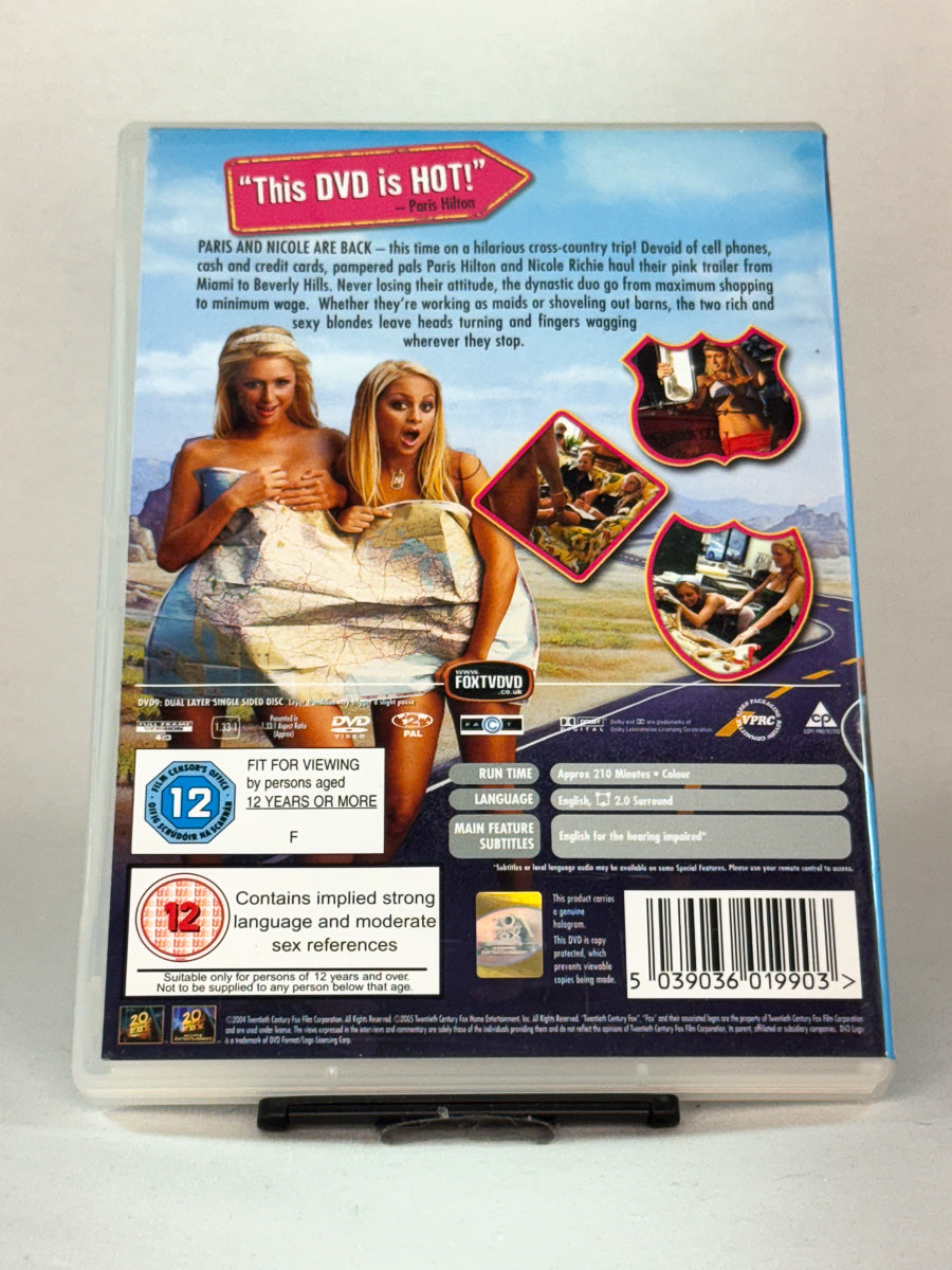 Bakside av DVD-cover for The Simple Life 2 – Road Trip – realitykomedie på DVD med engelsk lyd, brukt original hos Brukbar Film.