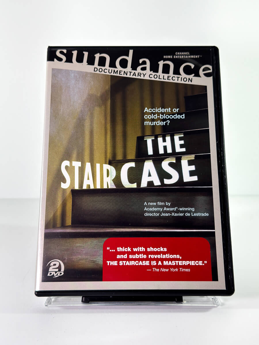 Forside av cover til The Staircase, bruktfilm hos nettbutikken Brukbar Film