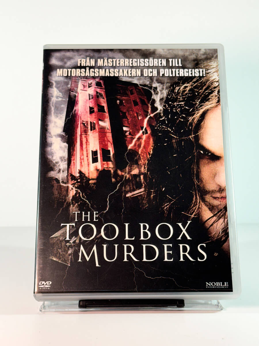 Forside av cover til The Toolbox Murders, brukt original DVD hos Brukbar Film