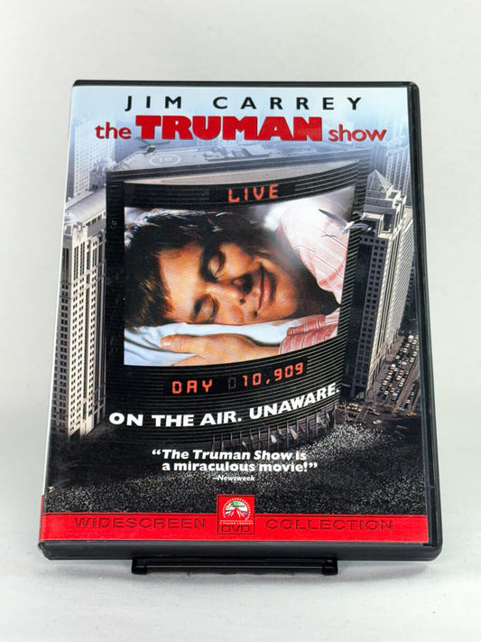 rukt DVD-film The Truman Show – forsidebilde av originalt filmcover, tilgjengelig hos nettbutikken Brukbar Film som selger brukte DVD og Blu-ray filmer og serier.
