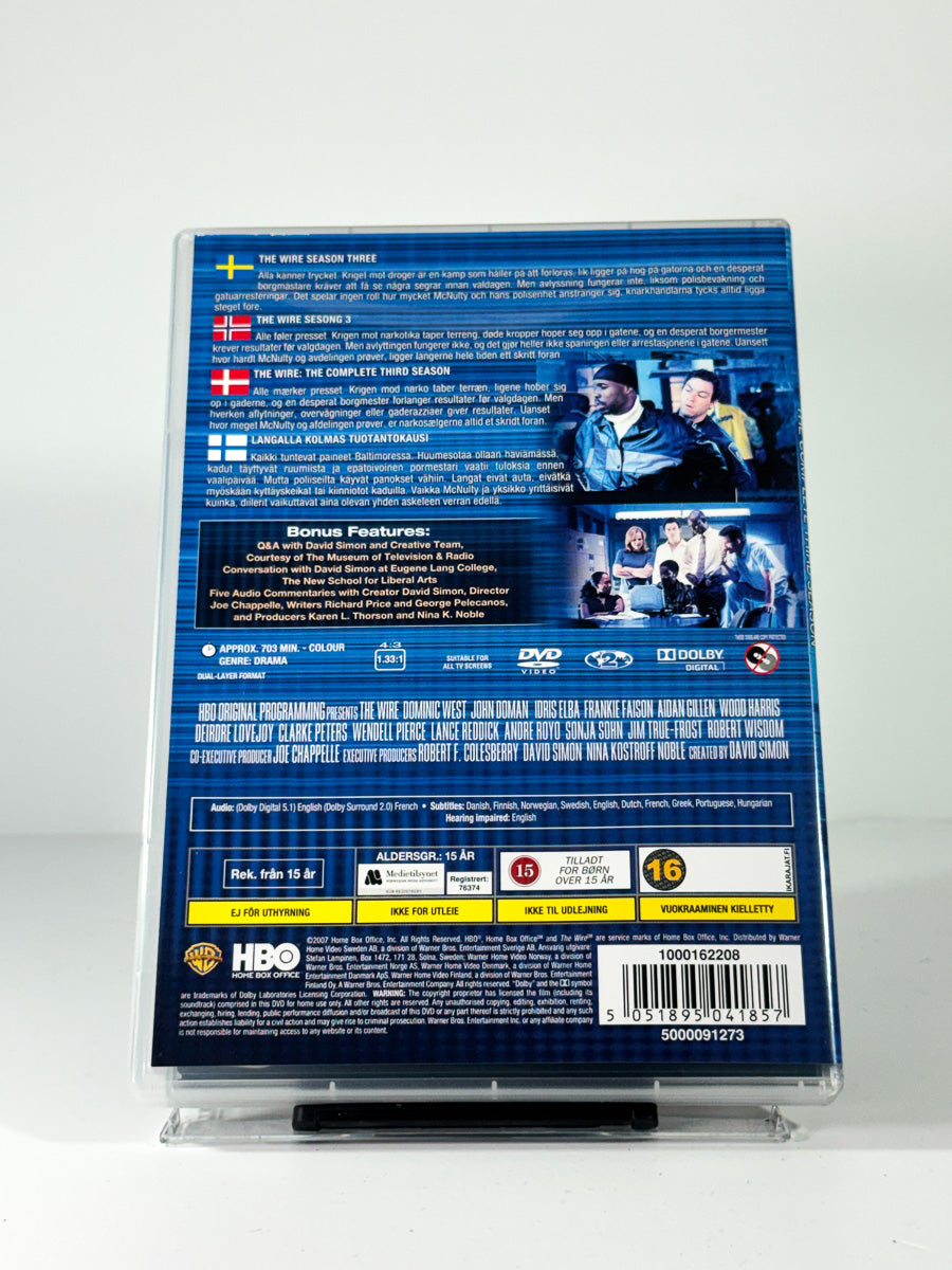 Bakside av cover til The Wire – The Complete Third Season, brukt DVD hos Brukbar Film