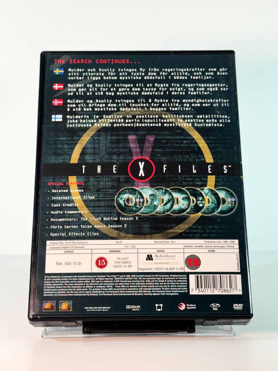 Bakside av cover til The X-Files – Season 3, brukt DVD hos Brukbar Film
