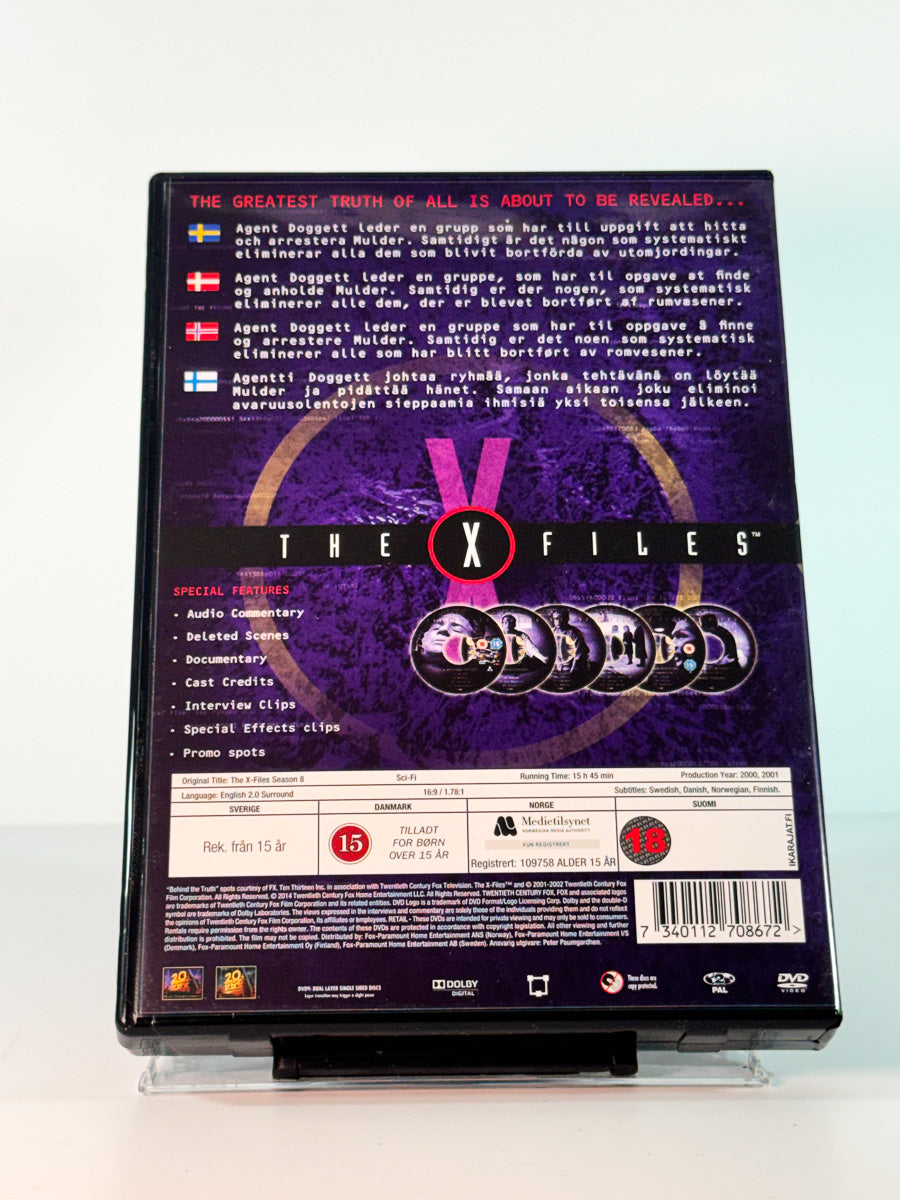 Bakside av cover til The X-Files – Season 8, bruktfilm på DVD hos Brukbar Film