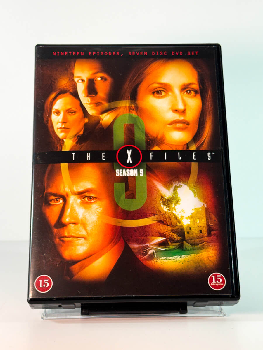 Forside av cover til The X-Files – Season 9, brukt DVD hos Brukbar Film