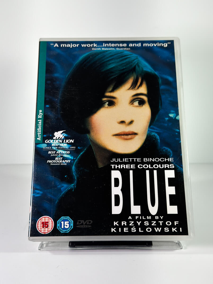 Forside av cover til Three Colours Blue på DVD