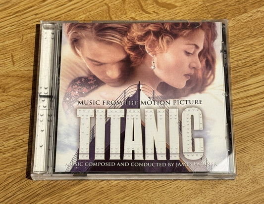 Forside av cover til Titanic, soundtrack fra filmen