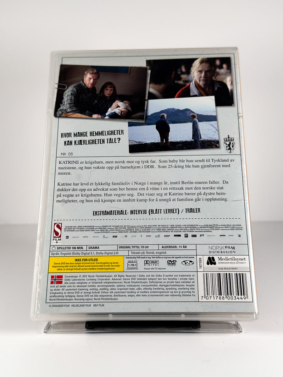 Bakside av cover til To Liv på DVD