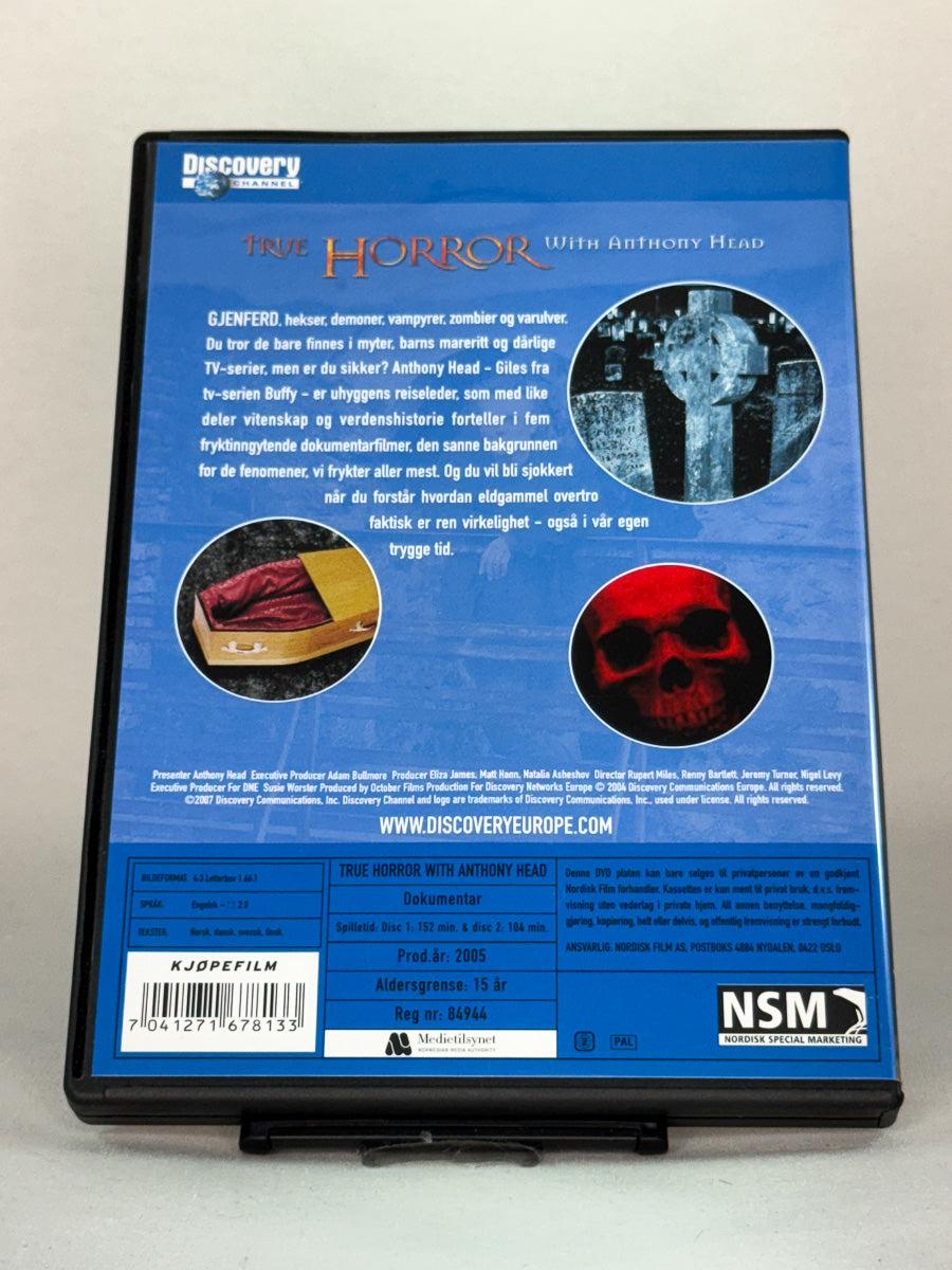 Bakside av DVD-cover til True Horror – fem episoder som utforsker myter om vampyrer, varulver og demoner, original brukt DVD hos Brukbar Film.