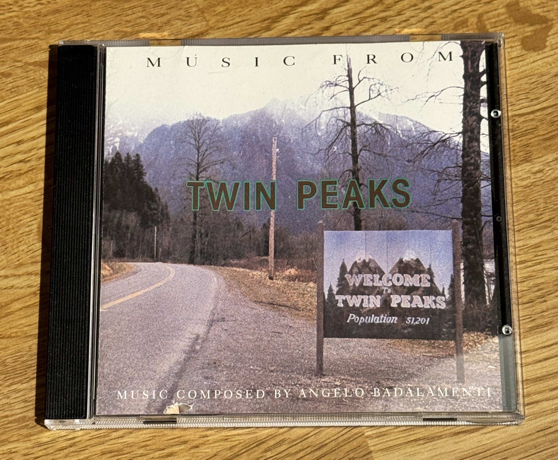 Forside av cover til Twin Peaks, soundtrack fra serien