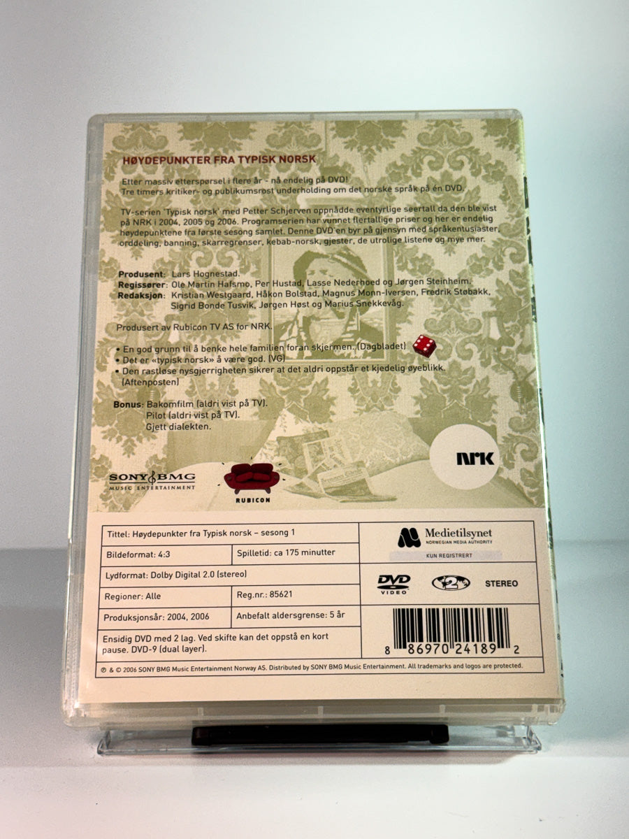 Bakside av cover til Typisk norsk – Sesong 1, brukt original DVD hos Brukbar Film