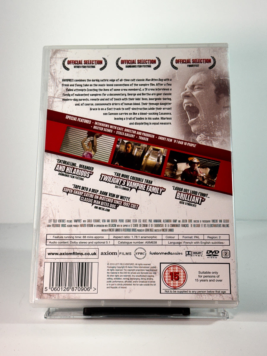 Bakside av cover til vampires, brukt DVD hos Brukbar Film