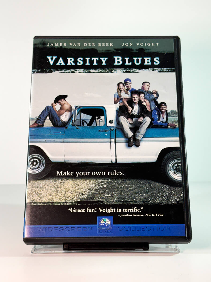 Forside av cover til Varsity Blues, bruktfilm på DVD hos Brukbar Film