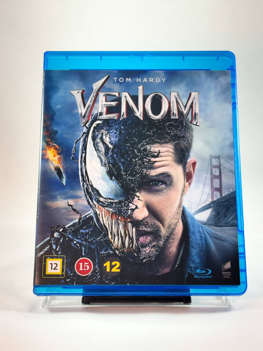 Forside av Blu-ray-cover til Venom, bruktfilm hos nettbutikken Brukbar Film