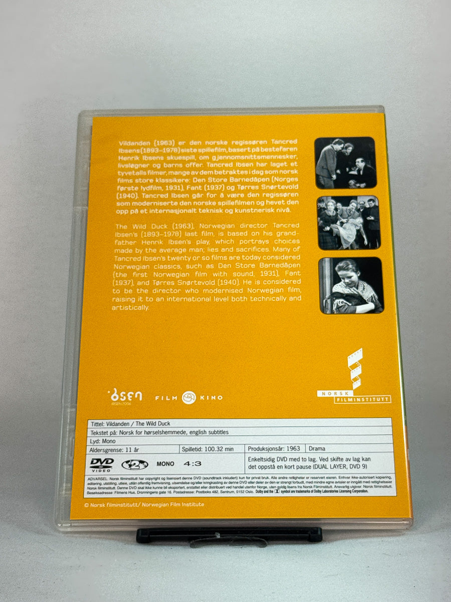 Bakside av DVD-en Vildanden (1963) – informasjon om filmens bakgrunn og tekniske detaljer, brukt DVD-film fra Brukbar Film.
