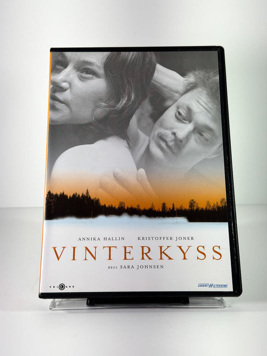 Forside av cover til Vinterkyss på DVD