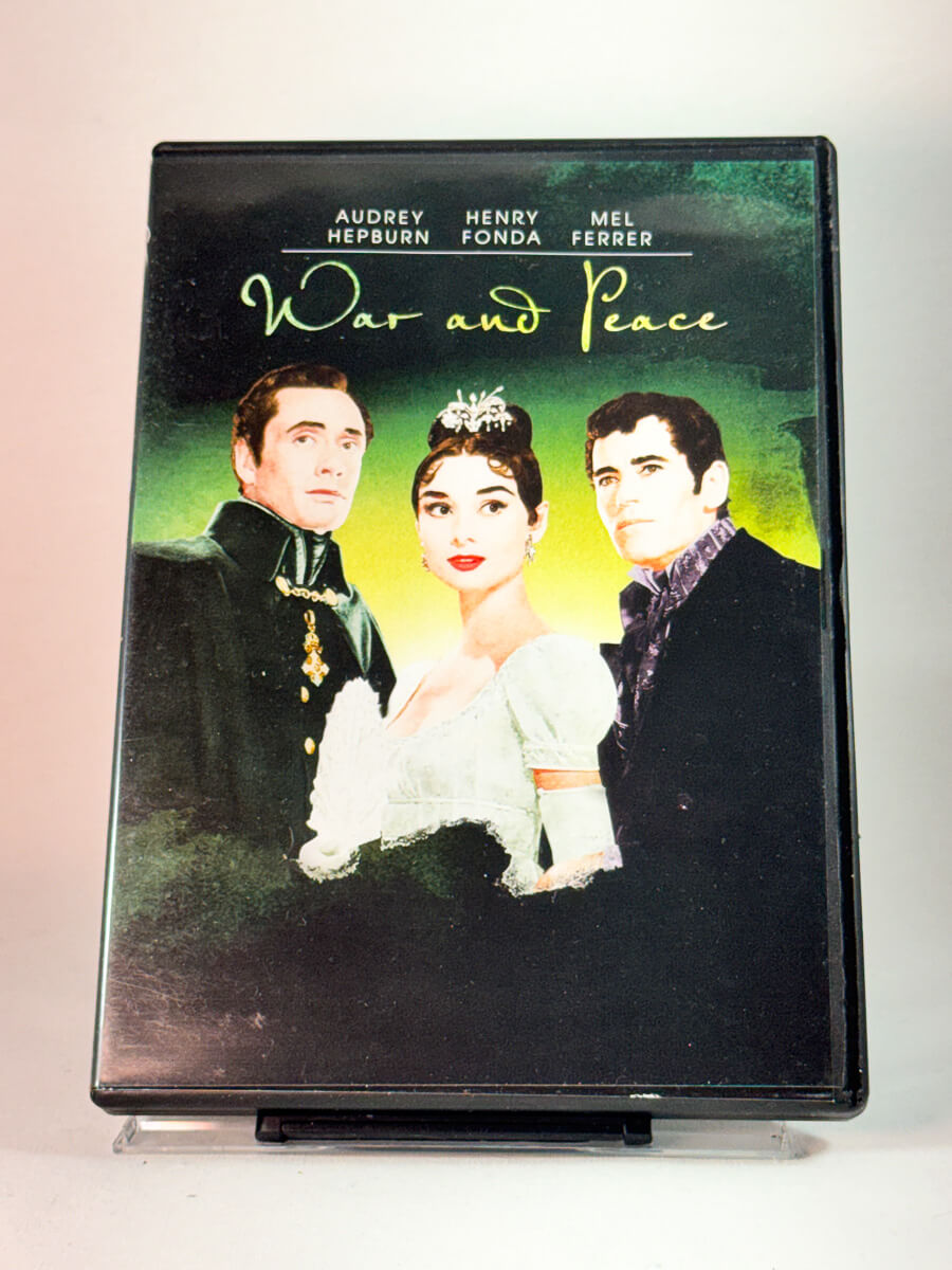 Forside av cover til War and Peace, brukt original DVD hos Brukbar Film