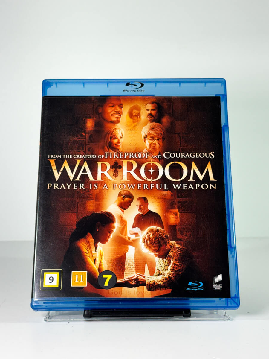 Forside av cover til War Room på Blu-ray